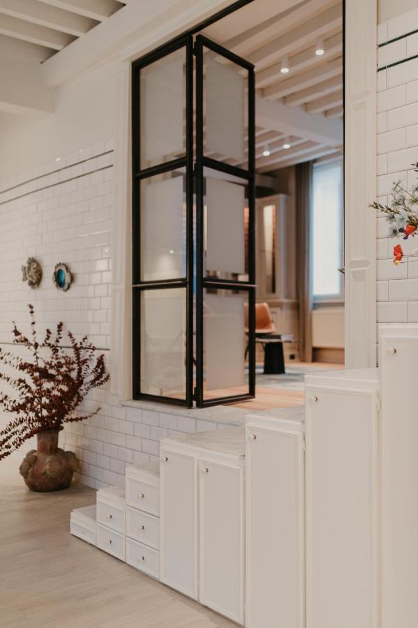 Blue Bird Residence Suite Moriaan Antwerpen Eksteriør bilde