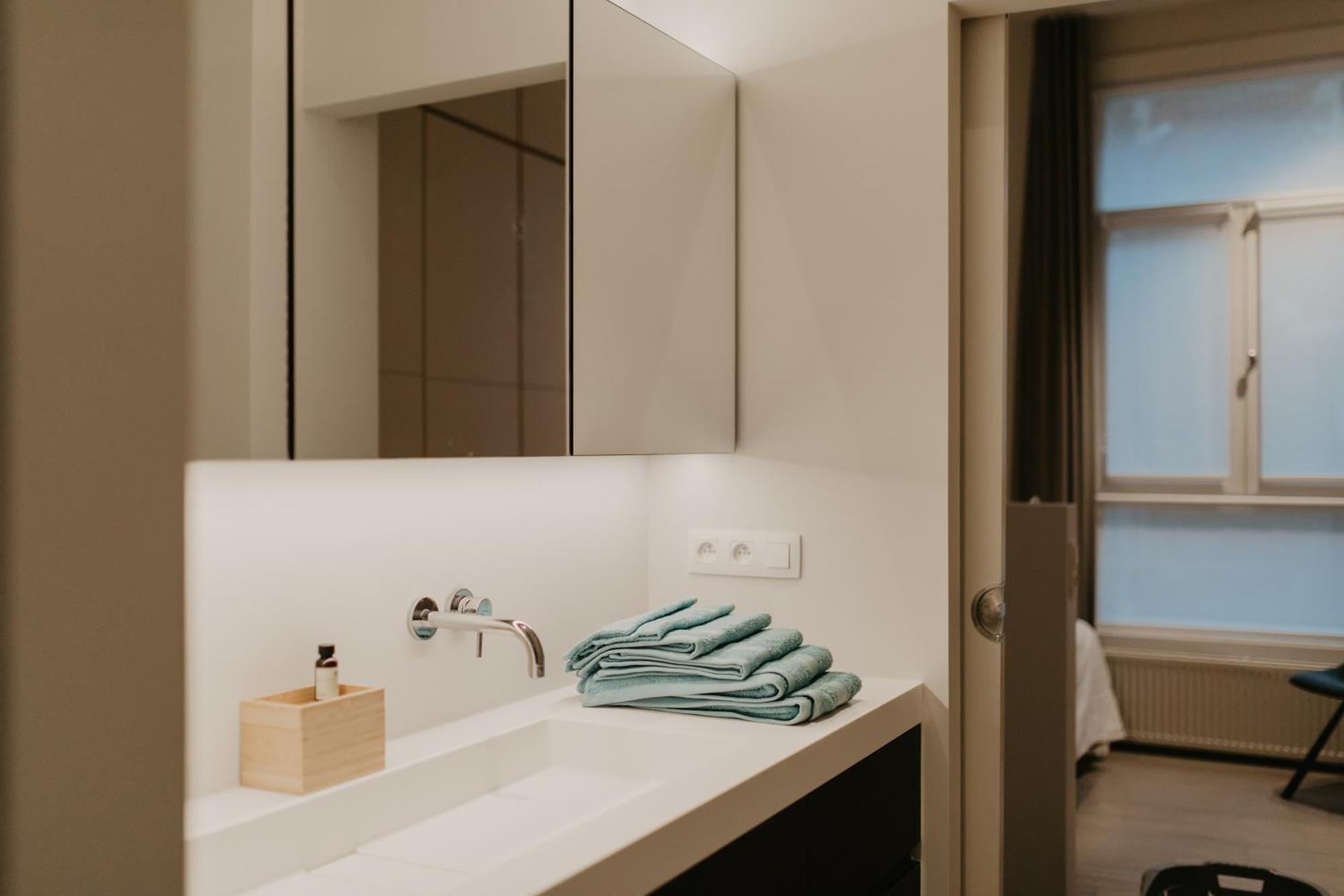 Blue Bird Residence Suite Moriaan Antwerpen Eksteriør bilde